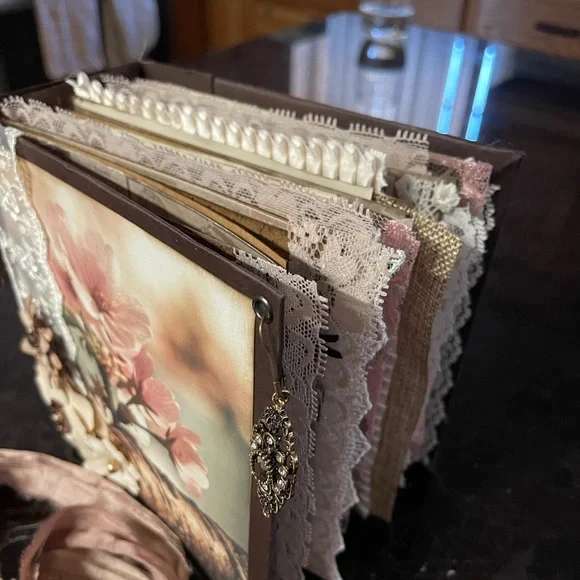 SOLD Junk journal SOLD - Picture 4 of 14